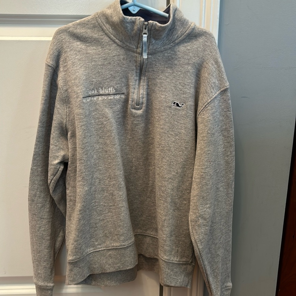 Vineyard Vines size medium (12-14) half zip